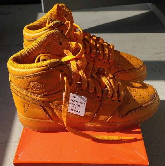 Jordans - Picture 4 of 11